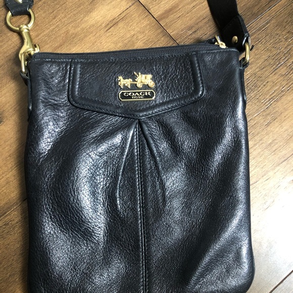 Coach across Body Leather Purse - Picture 2 of 10